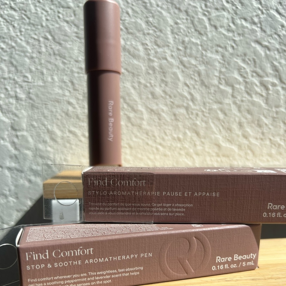 Rare Beauty Find Comfort Stop & Soothe Aromatherapy Pen - Picture 2 of 2
